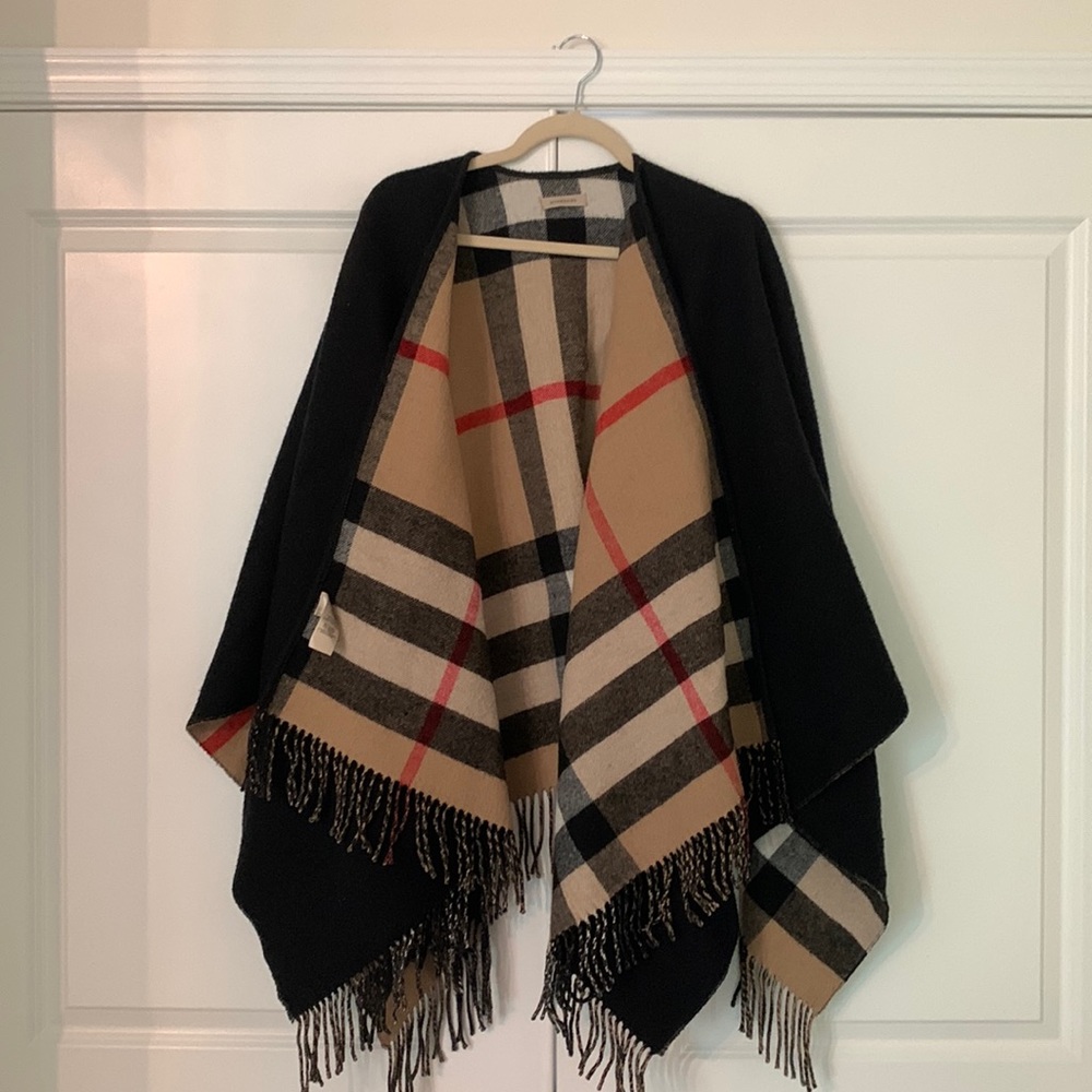 Burberry Poncho